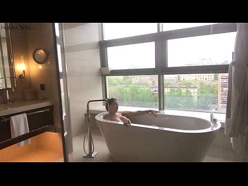 ❤️ Milžiniškas kūdikis aistringai masturbuoja savo putę vonios kambaryje ❤️ Porno vk prie lt.robosexshop.ru ❤