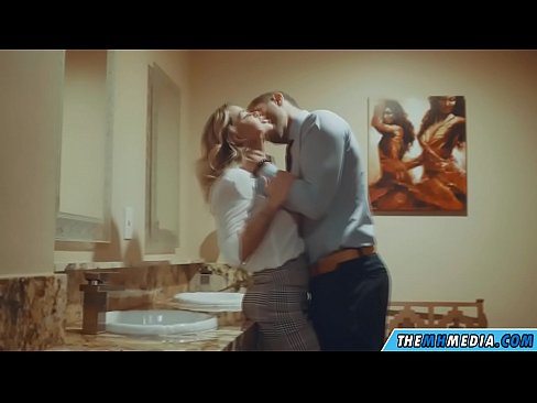 ❤️ Kai krūtininga blondinė vilioja tave viešajame tualete ❤️ Porno vk prie lt.robosexshop.ru ❤